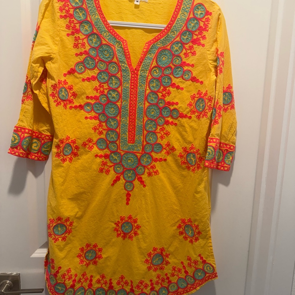 Debbie Katz - Vibrant Yellow beach cover up 

Love this brand !